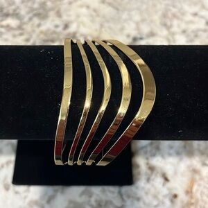Gold wave bangle